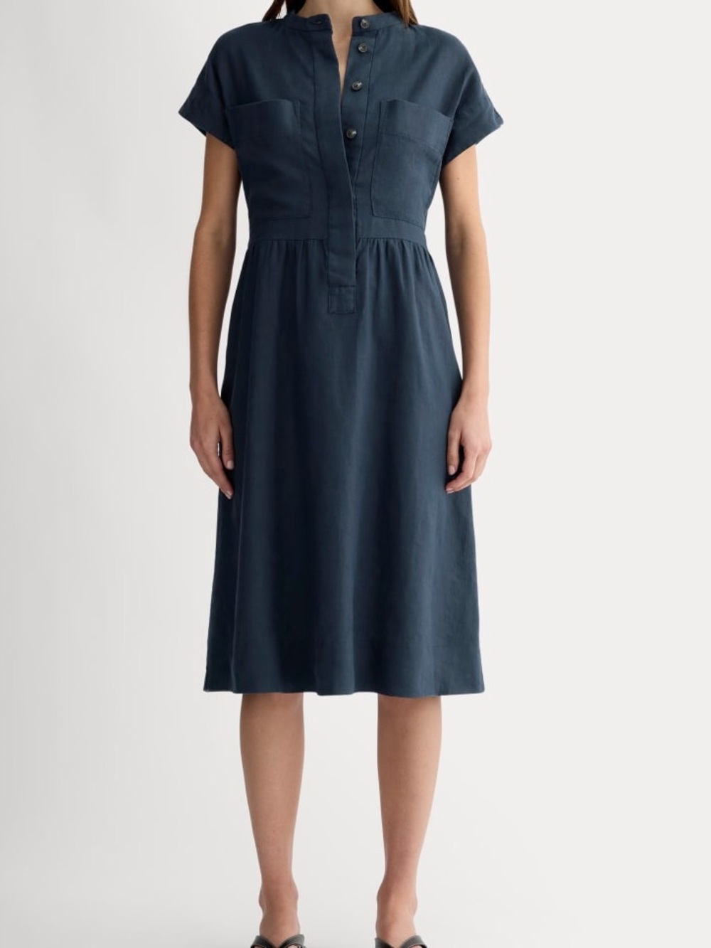 THE CRAFT DRESS IN LINEN